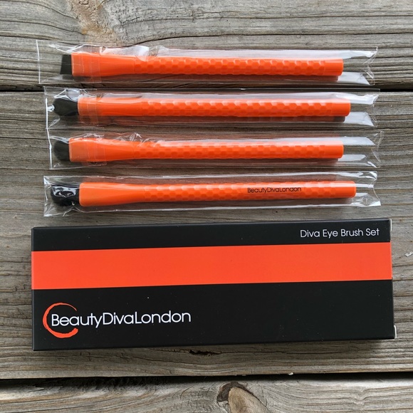 BEAUTY DIVA LONDON Dive Eye 4 Piece Brush Set - Picture 1 of 7